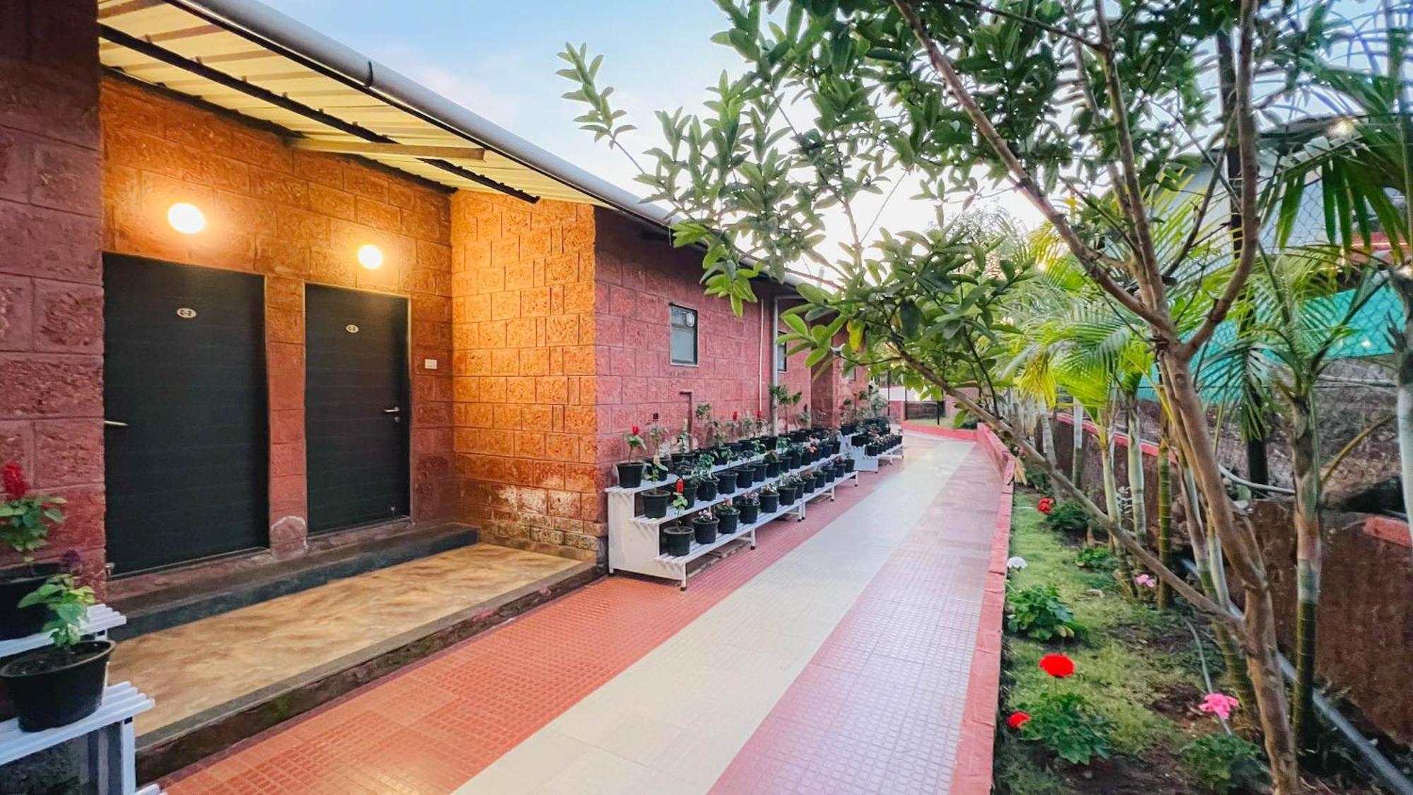 Shardul Heritage The Resort ماهاباليشوار المظهر الخارجي الصورة